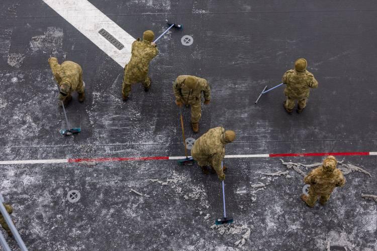 <p>Bu &ouml;nemli olayı bir adım daha yukarı &ccedil;ıkaran detaysa t&uuml;m s&uuml;recin son derece zorlu hava şartlarında ger&ccedil;ekleşmiş olması.</p>
