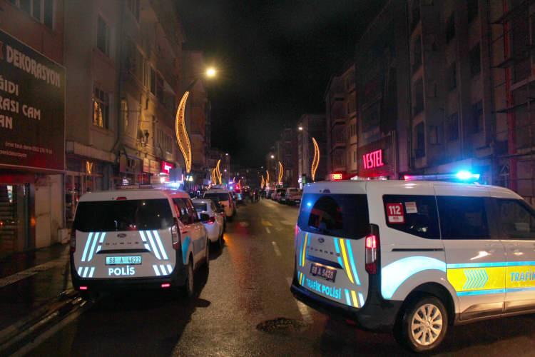 Aksaray'da gece yarısı kan donduran olay: 3 kişi evde &ouml;l&uuml; bulundu!