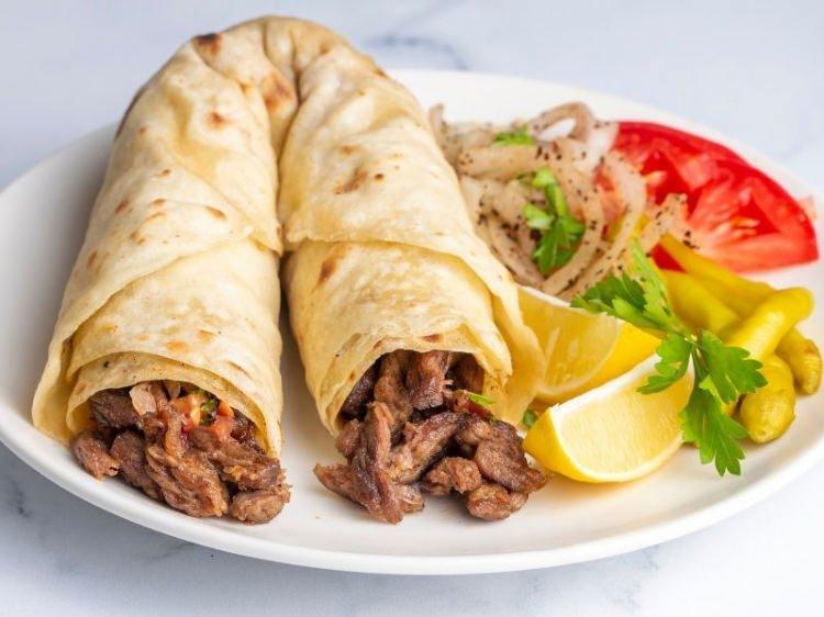 <p><span style="color:#B22222"><strong>MERSİN</strong></span>&nbsp;</p>

<p>Tantuni</p>

<p>&nbsp;</p>
