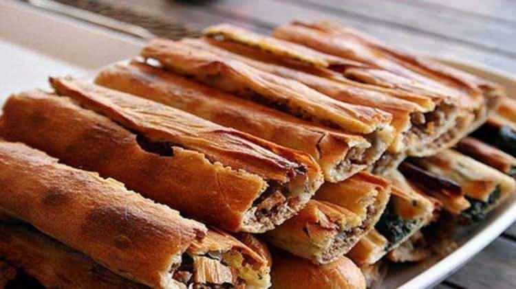 <p><span style="color:#B22222"><strong>SAMSUN&nbsp;</strong></span></p>

<p>Bafra pidesi</p>

<p>Amasya &mdash; Keşkek</p>

<p>&nbsp;</p>

<p>&nbsp;</p>
