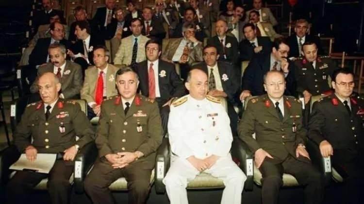 <p><span style="color:inherit"><strong>22 OCAK</strong></span></p>

<p><span style="color:inherit">Y&uuml;ksek r&uuml;tbeli askerler G&ouml;lc&uuml;k&rsquo;te olağan&uuml;st&uuml; toplandı. 72 saatlik bir ş&ucirc;raya d&ouml;n&uuml;şen toplantıda &ldquo;TSK i&ccedil; ve dış tehdide karşı &uuml;lkeyi korumakla g&ouml;revlidir&rdquo; denildi.</span></p>

<p>&nbsp;</p>
