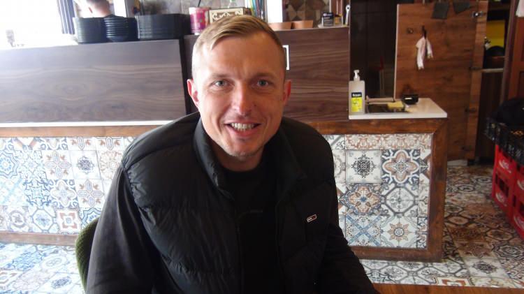 Rus Nikolai, M&uuml;sl&uuml;man değil ama her g&uuml;n oru&ccedil; tutuyor