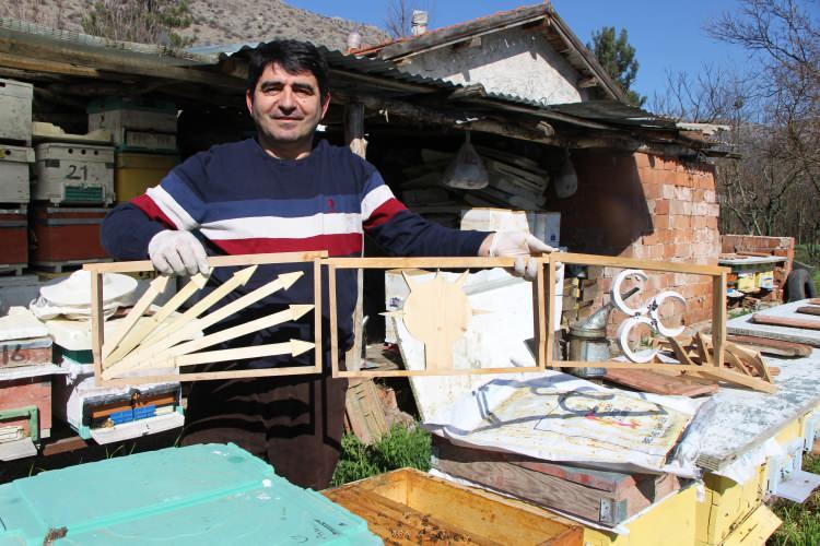 Bu se&ccedil;imi arılar belirleyecek! 3 partinin kıyasıya yarışı eyl&uuml;l ayında son bulacak