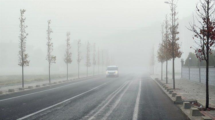 <p>Doğu kesimlerde ise pus ve yer yer sis g&ouml;r&uuml;lecek.</p>
