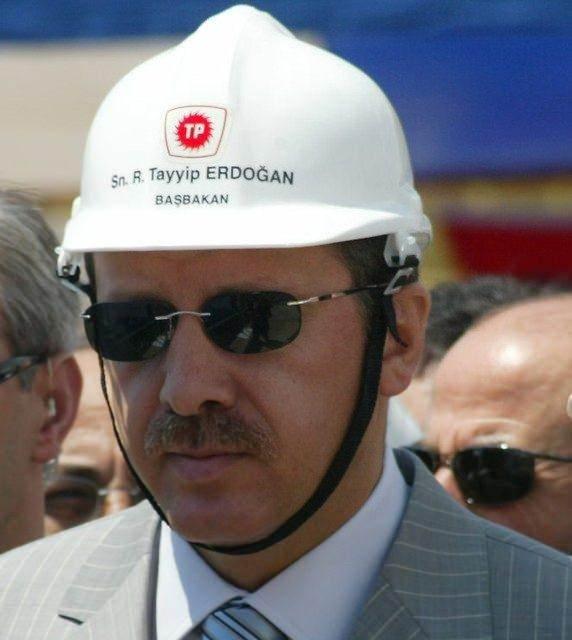 <p><span style="color:#B22222"><strong>1 NİSAN 2003</strong></span></p>

<p>&nbsp;</p>
