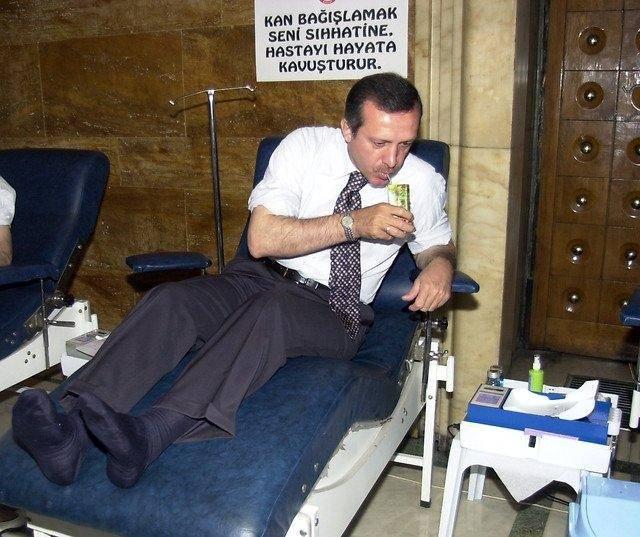 <p><strong><span style="color:#B22222">8 MAYIS 2002</span></strong></p>

<p>&nbsp;</p>

<p>&nbsp;</p>
