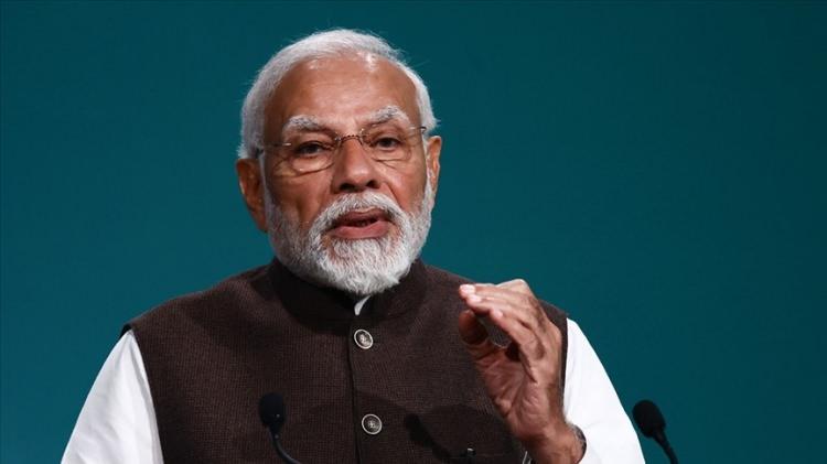 <p><span style="color:#B22222"><strong>NARENDRA MODİ</strong></span></p>

<p><strong>HİNDİSTAN BAŞBAKAN</strong></p>

<p>1950</p>

<p>75 YAŞINDA&nbsp;</p>

