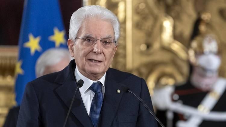 <p><span style="color:#B22222"><strong>SERGİO MATTARELLA&nbsp;</strong></span></p>

<p><strong>İTALYA DEVLET BAŞKAN</strong><strong>I</strong></p>

<p>1941</p>

<p>84 YAŞINDA&nbsp;</p>
