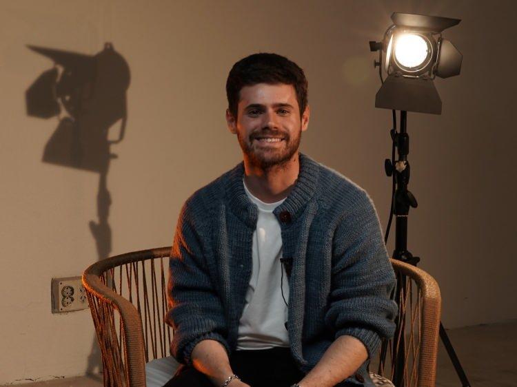 <p><strong>Bursa'daki tarihi mekanları gezen Gaston, İskender kebap yedi ve lezzetine bayıldığını s&ouml;zlerine ekledi.</strong></p>
