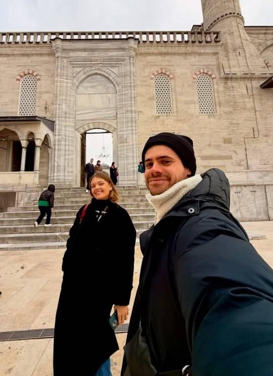 <p><strong>Yaptığı bu gezi sırasında huzur bulduğunu s&ouml;yleyen Gaston,&nbsp; kebap, baklava ve T&uuml;rk kahvesi de denedi.</strong></p>
