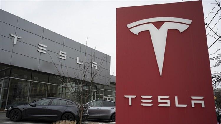 <p><strong><span style="color:#B22222">28)&nbsp; TESLA</span>&nbsp; |&nbsp; 1.44 TRİLYON DOLAR</strong></p>
