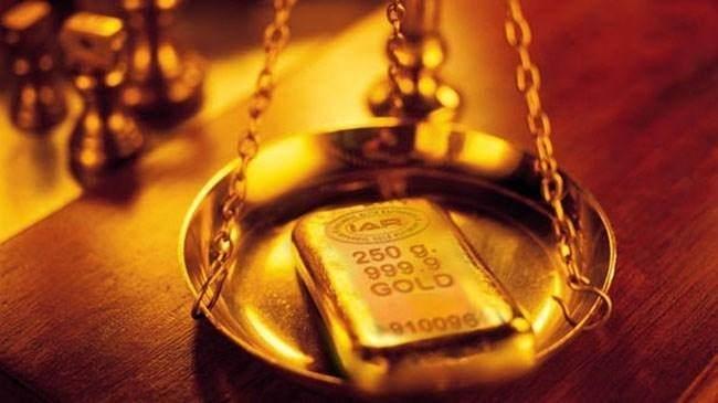 <p><strong><span style="color:#B22222">4)&nbsp; ALTIN&nbsp;</span> |&nbsp; 30 TRİLYON DOLAR</strong></p>
