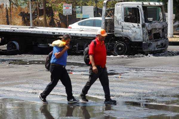 <p>Meksika G&uuml;venlik ve Vatandaşları Koruma Bakanı Omar Garcia Harfuch, konuya ilişkin basına yaptığı a&ccedil;ıklamada, El Mencho&rsquo;nun &ouml;ld&uuml;r&uuml;lmesinin ardından 16 eyalette şiddet olaylarının meydana geldiğini bildirdi.</p>

<p>&nbsp;</p>
