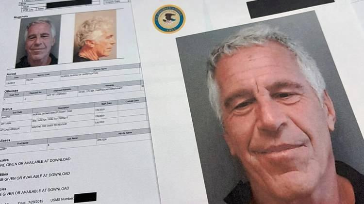 <p><strong>Jeffrey Epstein davasına ilişkin yeni soruşturma dosyalarının ge&ccedil;tiğimiz haftalarda kamuoyuyla paylaşılması, t&uuml;m d&uuml;nyada b&uuml;y&uuml;k bir krize neden oldu. K&uuml;resel &ccedil;apta sanat d&uuml;nyasından siyasete, ekonomiden bilişime pek &ccedil;ok alanda varlıklı, yetkili, zengin ve tanınmış kişilerin isimlerinin yer aldığı dosyalarda kraliyet &ccedil;evrelerindeki bazı &ouml;nemli isimler de g&ouml;ze &ccedil;arptı.</strong></p>
