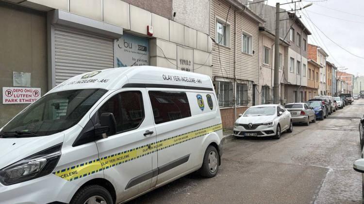 Eskişehir'de sır olay: Evinin 7'nci kat penceresinden atladı, eşi de &ouml;l&uuml; bulundu