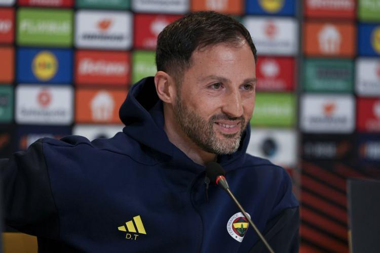 <p>Fenerbah&ccedil;e Teknik Direkt&ouml;r&uuml; Domenico Tedesco, sahaya s&uuml;receği 11'i &ouml;nemli &ouml;l&ccedil;&uuml;de belirledi.&nbsp;</p>
