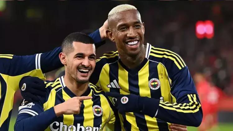 <p>Sol bek: Levent Mercan</p>
