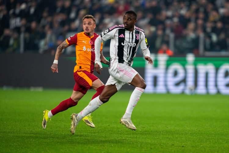 <p>Anlatsanız inanmayacağınız bir ma&ccedil;. Ve yine de her şey ger&ccedil;ek, hatta Juventus taraftarlarının kolay kolay unutamayacağı bir gecenin acı sonu bile. Spalletti'nin takımı, ma&ccedil;ın arifesinde bilim kurgu gibi g&ouml;r&uuml;nen bir başarıya &ccedil;ok yaklaştı.</p>
