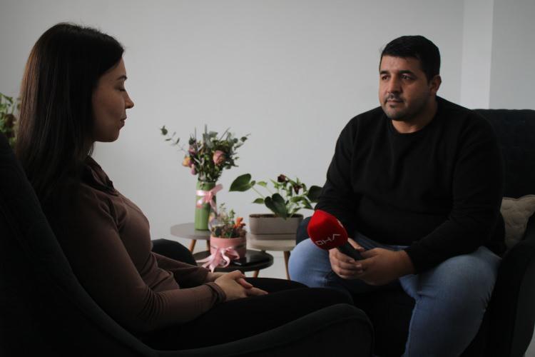 <p><span style="color:#A52A2A"><strong>"SOL G&Ouml;Z&Uuml;M TAM OLARAK KAPANMIYOR"</strong></span></p>

<p>&nbsp;</p>

<p>Sol g&ouml;z&uuml;n&uuml;n kapandığını belirten Elif T., <em>"Şu an sol g&ouml;z&uuml;m tam olarak kapanmıyor. &Ouml;zellikle geceleri aralıklı şekilde kapanıyor. Bu durum i&ccedil;in bir&ccedil;ok doktora gittim. Ancak bu işlemin her doktorun yapabileceği bir ameliyat olmadığı s&ouml;ylendi. &Ccedil;oğu doktor da g&ouml;z kapağında yeterli pay kalmadığı i&ccedil;in ameliyata sıcak bakmadı. Ameliyatı yapabileceğini s&ouml;yleyen doktorlar ise &uuml;cretin yaklaşık 150 bin TL olacağını belirtti. 1000 TL'lik bir işlem, bana toplamda 150 bin TL'ye mal olmuş olacak. G&ouml;z kapağına herhangi bir işlem yaptırmak isteyenlere klinikleri &ouml;nermiyorum. Kliniklerin ruhsatı olabilir ama bu işlerini iyi yaptıkları anlamına gelmiyor. Bunu acı bir şekilde &ouml;ğrenmiş oldum. En doğrusu, bu t&uuml;r işlemleri mutlaka uzman bir doktora yaptırmak" </em>dedi.</p>
