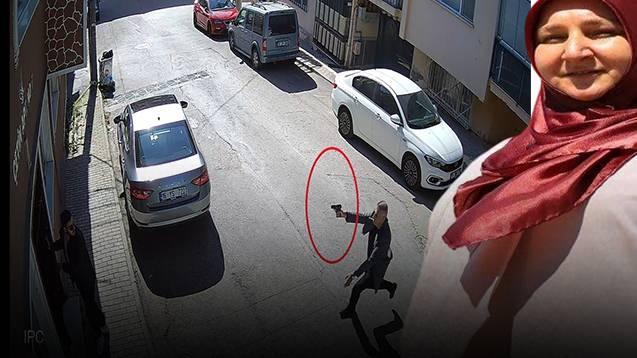 <p>Bursa&rsquo;da, boşanma aşamasındaki eşi diş hekimi <strong><em>Yasemin Uludağ &Ccedil;etin'i (52), </em></strong>sokakta &ccedil;ocuklarının yanında 3 kurşunla ba<em><strong>şından vurup &ouml;ld&uuml;ren diş teknikeri Atilla &Ccedil;etin (61)</strong></em> i&ccedil;in istenen ceza belli oldu.&nbsp;</p>
