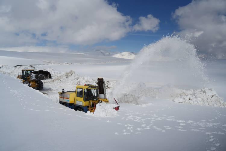 Muş'ta kar kalınlığı 6 metreyi aştı 