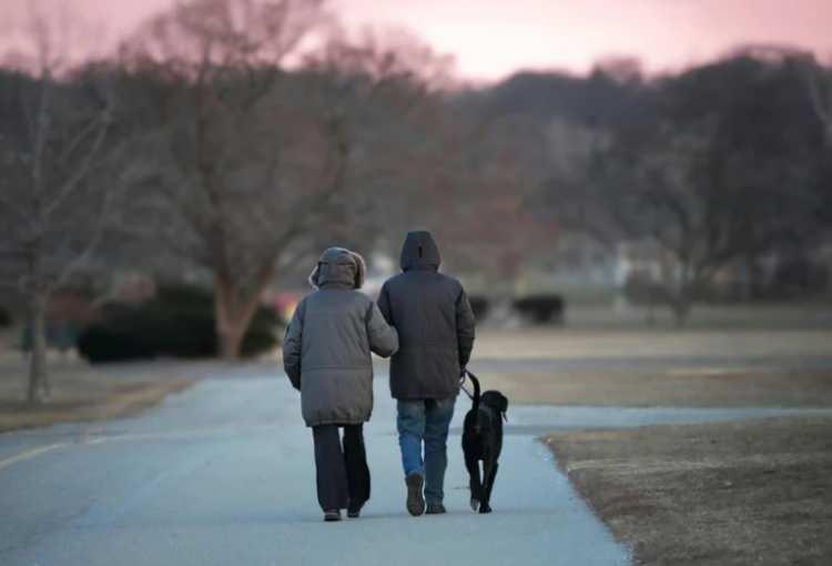 <p><strong>RAMAZANDA EGZERSİZİ İHMAL ETMEYİN</strong></p>

<p>Prof. Dr. Osman M&uuml;ft&uuml;oğlu, <strong>"Ramazanda egzersiz yapılır mı?"</strong> sorusuna <strong>"Evet, ama akıllıca" </strong>yanıtını veriyor. M&uuml;ft&uuml;oğlu'na g&ouml;re ama&ccedil; rekor kırmak değil, kas k&uuml;tlesini ve ins&uuml;lin duyarlılığını korumak.</p>
