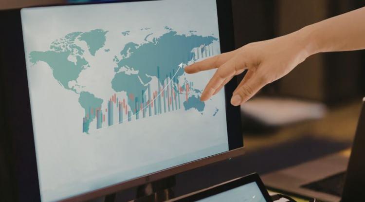 <p><span style="color:#B22222"><em><strong>Uzun yıllardır d&uuml;nyanın en kalabalık &uuml;lke unvanını elinde tutan &Ccedil;in, yayımlanan son verilerle k&uuml;resel n&uuml;fus yarışında zirveyi başka bir &uuml;lkeye kaptırdı. İşte, d&uuml;nyanın en kalabalık &uuml;lkesi...</strong></em></span></p>
