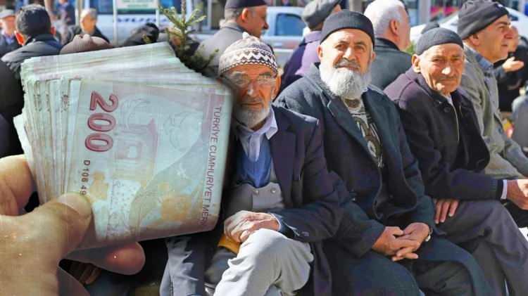 <p><span style="color:rgb(178, 34, 34)"><strong>"YETKİLİLERİN, EMEKLİ &Ouml;NCELİKLİ POLİTİKALARI HAYATA GE&Ccedil;İRMESİNİ İSTİYORUZ"</strong></span></p>

<p>&nbsp;</p>

<p>T&uuml;rkiye Emekliler Derneği (T&Uuml;ED) Genel Başkanı Kazım Erg&uuml;n, verilere ilişkin yaptığı değerlendirmede, emeklilerle ilgili istatistiklerin, emeklilerin profilinin &ccedil;ıkartılmasındaki temel başvuru kaynaklarından biri olduğunu s&ouml;yledi.</p>

<p>&nbsp;</p>
