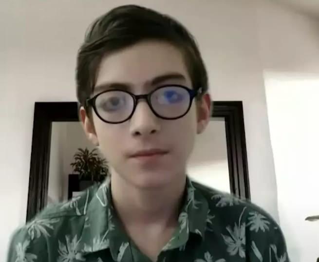 <p><strong>İ&Ccedil;ERİK &Uuml;RETECEĞİNİ DUYURDU</strong></p>

<p>Sa&ccedil;larını uzattığı g&ouml;r&uuml;len Kayalar, kendi platformu &uuml;zerinden belirli konularda i&ccedil;erik &uuml;retmeye hazırlandığını duyurdu.</p>
