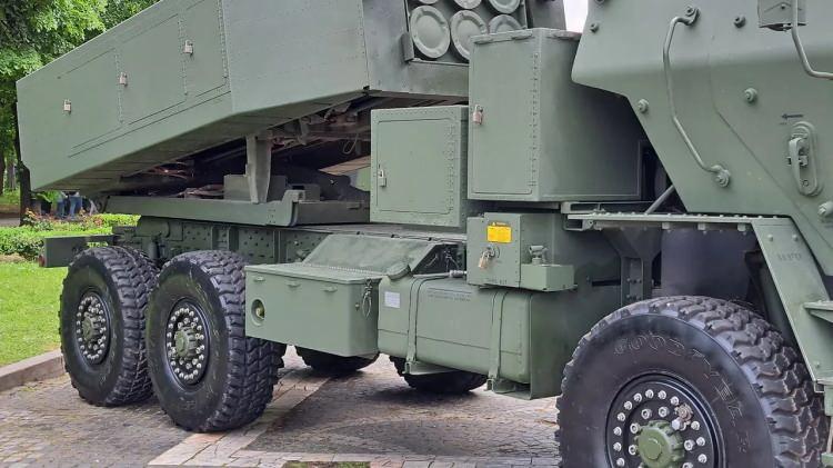 <p><strong>M142 Y&Uuml;KSEK HAREKET YETENEKLİ TOP&Ccedil;U ROKET SİSTEMİ (HIMARS)</strong></p>

<p>&nbsp;</p>

<p>&nbsp;</p>

<p>&nbsp;</p>
