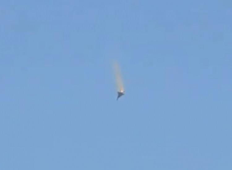 <p>Yoğun hava trafiği, Kuveyt Silahlı Kuvvetlerinin bu konulardaki tecr&uuml;beleri ve muhtemel eğitim eksikliklerinin buna sebep ollut olabileceği ihtimaller arasındadır ifadelerini kullandı.</p>

<p>Son NATO Tatbikatında bir&ccedil;ok Batı &uuml;lkesiyle birlikte birleşik harekat icra eden T&uuml;rk Silahlı Kuvvetleri'nin başarılı tatbikatının yakın bir &ouml;rnek olduğuna işaret eden uzmanlar konuyla ilgili eğitimlerin &ccedil;ok &ouml;nceden başladığını ve m&uuml;kemmel seviyeye ulaştığını belirtti.</p>
