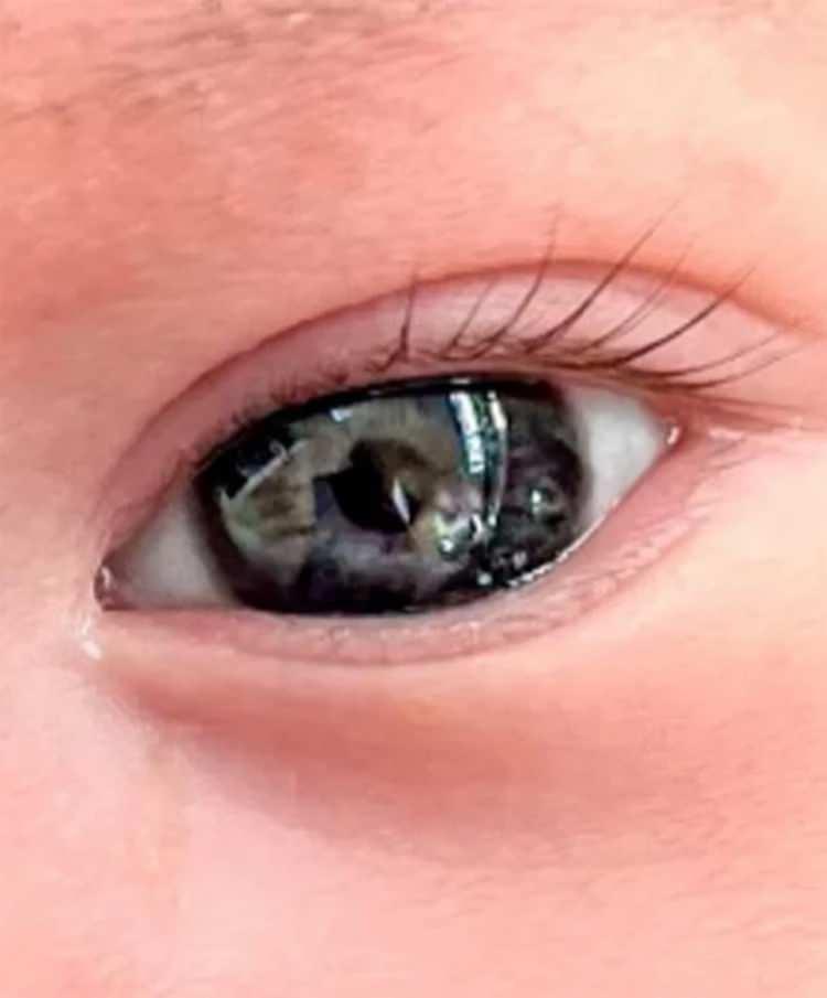 <p><strong>&Uuml;nl&uuml; &ccedil;iftin 'Cyan' adını verdikleri oğulları 2022 yılında d&uuml;nyaya gelmiş ve Lima bu mutlu haberi sosyal medya hesabından fotoğraf paylaşarak duyurmuştu.</strong></p>
