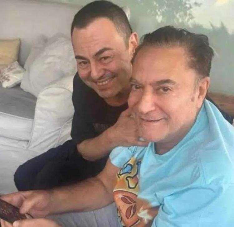 <p><strong>&Uuml;nl&uuml; şovmen Mehmet Ali Erbil ve Serdar Orta&ccedil; arasında bir s&uuml;redir devam eden "k&uuml;sl&uuml;k" son bulmuyor. İkili arasındaki kriz Erbil'in yakın zamanda ayrıldığı G&uuml;lseren Ceylan ile d&uuml;ğ&uuml;n t&ouml;reninde başlamıştı.</strong></p>
