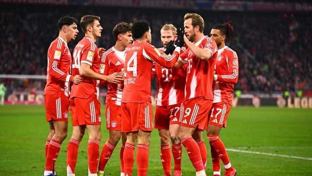 <p>7. BAYERN M&Uuml;NİH - 443 MİLYON EURO</p>
