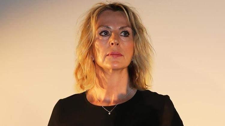 <p><span style="color:#FF0000"><strong>YILLAR SONRA ORTAYA &Ccedil;IKMIŞTI</strong></span></p>

<p><strong>Sinema ve dizi projelerinden uzak kalan &uuml;nl&uuml; oyuncu, ge&ccedil;tiğimiz g&uuml;nlerde Nişantaşı'nda bir hastane &ccedil;ıkışı g&ouml;r&uuml;nt&uuml;lendi. G&ouml;z&uuml;nde arpacık &ccedil;ıktığını ve k&uuml;&ccedil;&uuml;k bir işlem i&ccedil;in doktor kontrol&uuml;ne geldiğini belirten Soygazi, sağlık durumunun iyi olduğunu belirtti.</strong></p>
