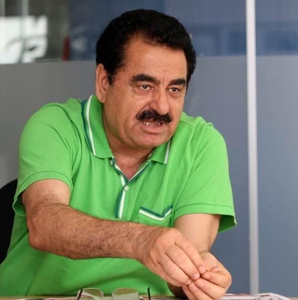 <p>Babasının kendisini &ouml;ld&uuml;rtmek istediğini s&ouml;yleyen Ahmet Tatlıses <strong>"Beni vurdurtmak i&ccedil;in tetik&ccedil;i tuttu. Kabadayı aleminden adamlar g&ouml;nderdi."</strong> İfadelerini kullandı.</p>
