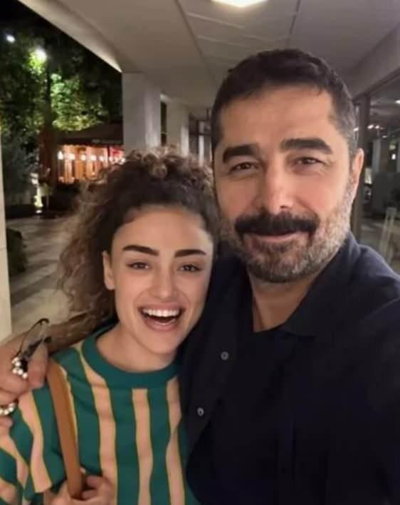 <p>Davalık olduğu oğlu Ahmet Tatlıses i&ccedil;in, "Ahmet&rsquo;e bir kuruş bırakırsam Allah beni toprak etsin. Sandalye bile bırakmayacağım. Layık değil &ccedil;&uuml;nk&uuml;" ifadesinde bulunarak mirasından kuruş koklatmayacağının altını &ccedil;izen İbrahim Tatlıses'in bu s&ouml;zleri sonrasında b&uuml;y&uuml;k oğlu sessizliğini bozmuştu.</p>
