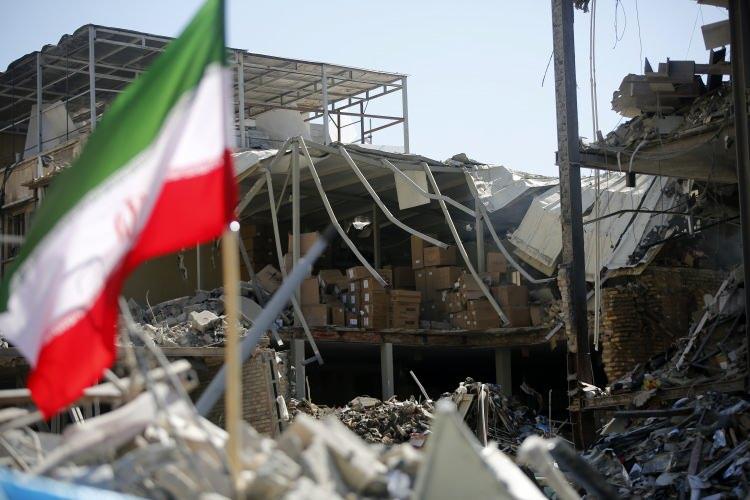 <p>L&uuml;bnan&rsquo;da bazı b&ouml;lgelerde saldırılar sonrası enkaz altında kalan binalarda arama kurtarma &ccedil;alışmaları s&uuml;rerken, İran&rsquo;da ise g&uuml;venlik g&uuml;&ccedil;lerinin alarm durumuna ge&ccedil;tiği bildirildi.</p>

<div>&nbsp;</div>

<p>&nbsp;</p>
