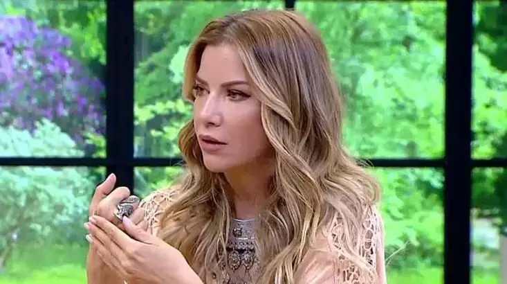 <p><strong>Ivana Sert, sosyal medya hesabından yayınladığı yeni paylaşımla u&ccedil;uşların a&ccedil;ıldığını ancak T&uuml;rkiye'ye u&ccedil;uşunun s&uuml;rekli iptal edildiğini s&ouml;yledi.</strong></p>
