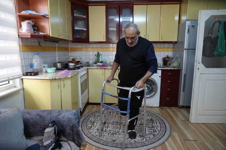 <p>Celal Karat&uuml;re'nin babası Sezgin Karat&uuml;re, oğlunun &ccedil;ocukluğundan beri ilahiyle i&ccedil; i&ccedil;e olduğunu anlattı.</p>
