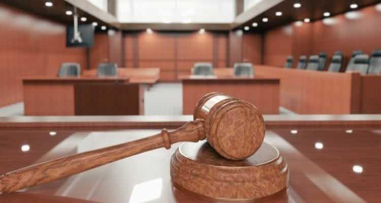 Kızını boğarak &ouml;ld&uuml;r&uuml;p intihar s&uuml;s&uuml; veren annenin cezası belli oldu