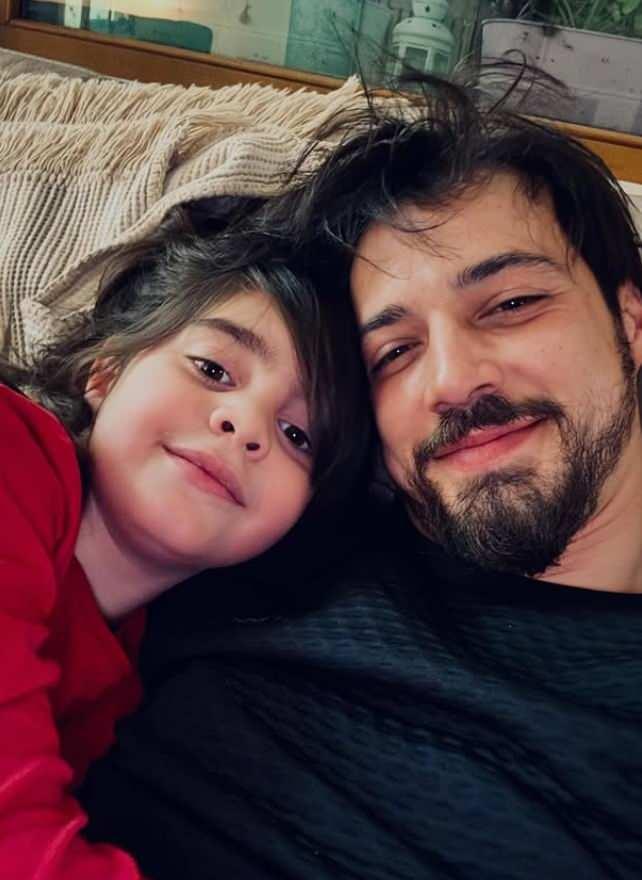 <p><span style="color:#000080"><strong>İŞTE O PAYLAŞIMLAR...</strong></span></p>

<p>&nbsp;</p>
