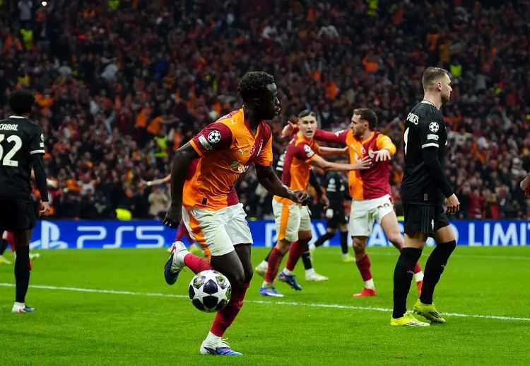 <p>Galatasaray, Şampiyonlar Ligi'nde Juventus'u 5-2 yenerek tarih yazdığı ma&ccedil;ta olduğu gibi &ouml;n alan baskısıyla rakibini zor durumda bırakmaya &ccedil;alışacak.</p>
