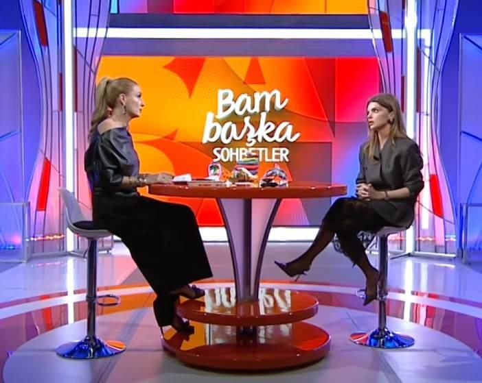 <p><strong>Pelin Karahan&rsquo;ın bu farklı tatlı tarifi sonrası sosyal medya kullanıcıları da ikiye b&ouml;l&uuml;nd&uuml;.</strong></p>
