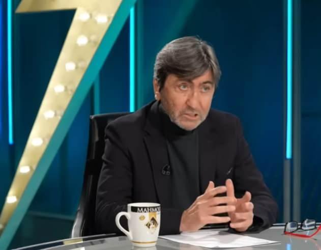 <p><strong>Asisti kurtardı. Hem oyunu hem de sarı kartından dolayı.</strong></p>
