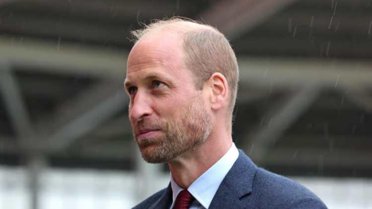 <p><strong>Saray kaynaklarından sızan bilgilere g&ouml;re <em>​</em>William, kasıtlı olarak etrafına k&uuml;&ccedil;&uuml;k, g&uuml;venilir bir &ccedil;evre oluşturdu ve kesinlikle 'bilmesi gerekenler' ilkesine g&ouml;re hareket ediyor.</strong></p>
