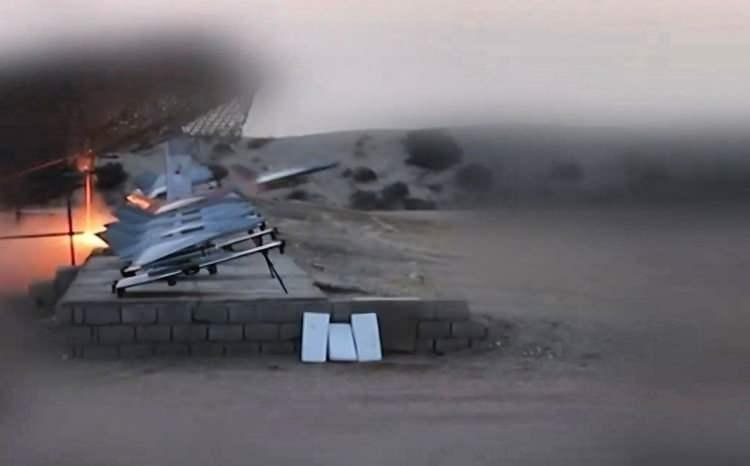 <p><span style="color:#B22222"><strong>TATBİKATTAN OPERASYONEL KULLANIMA GE&Ccedil;İLDİ</strong></span></p>

<p>Hadid-110 dronu ilk kez 12 Şubat 2025'te tanıtılmış ve Şanghay İşbirliği &Ouml;rg&uuml;t&uuml; (Şİ&Ouml;) &uuml;yesi &uuml;lkelerin katıldığı ortak askeri tatbikatlarda test edilmişti. İran medyasına g&ouml;re s&ouml;z konusu sistem, son saldırılarla birlikte ilk kez operasyonel bir g&ouml;revde kullanılmış oldu.</p>
