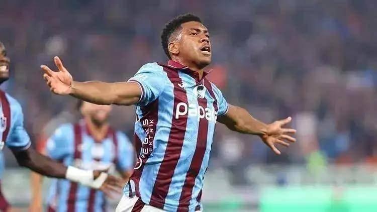 <p>9- Felipe Augusto | Trabzonspor | 23 ma&ccedil; - 10 gol</p>

