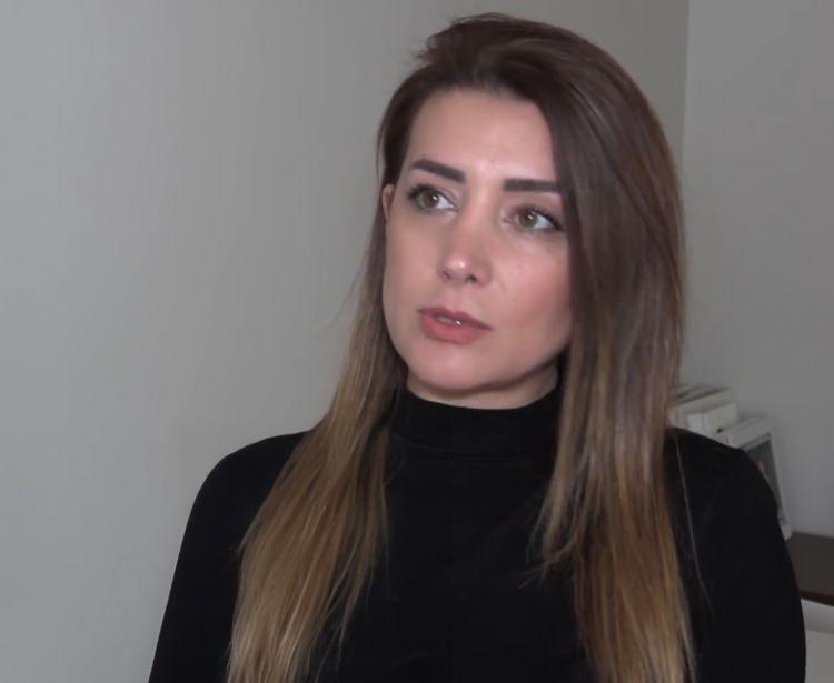 <p><strong>Anne Saka, Lina'nın &uuml;st &uuml;ste gelen bu başarılarının maddi bir y&uuml;k&uuml; de beraberinde getirdiğine dikkat &ccedil;ekerek Dubai, Singapur ve Roma'daki finallerin aynı d&ouml;neme denk geldiğini belirterek maddi olarak b&uuml;y&uuml;k bir y&uuml;k&uuml;n altına girdiklerini de aktardı:</strong></p>

<p><br />
&nbsp;</p>
