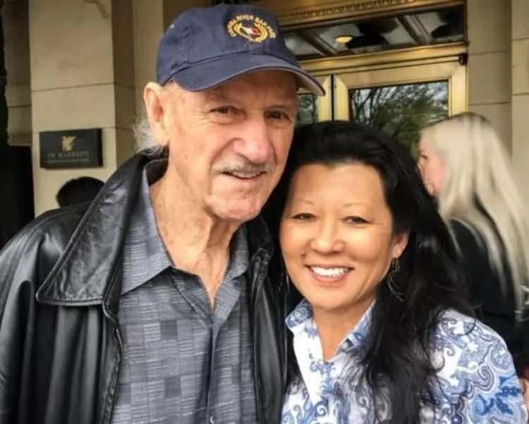 <p><strong>Usta akt&ouml;r&uuml;n vasiyetinde t&uuml;m malvarlığını eşi Betsy Arakawa'ya bıraktığı ortaya &ccedil;ıkmış ancak Arakawa'nın &ouml;l&uuml;m&uuml;yle beraber t&uuml;m s&uuml;re&ccedil; değişime uğramıştı. Avukat Tre Lovell, daha &ouml;nce BBC'ye yaptığı a&ccedil;ıklamada; Hackman'ın &ccedil;ocuklarının yasal olarak bir sonraki sırada olduğunu ve t&uuml;m mirasın kendilerine kaldığını ifade etmişti.</strong></p>
